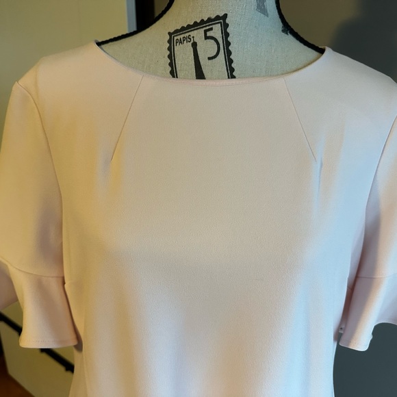 Tommy Hilfiger - Picture 1 of 7